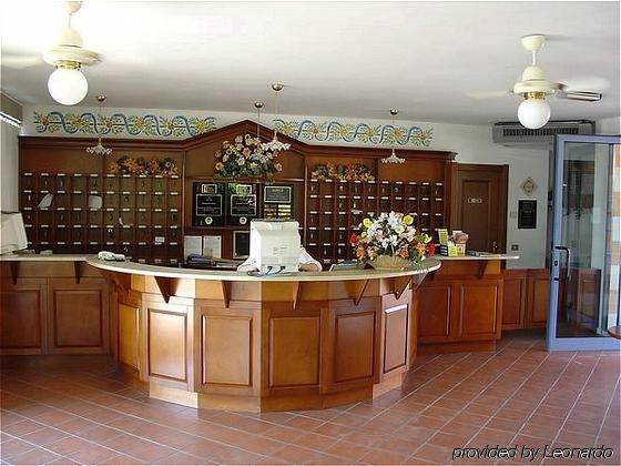 Residenza Dei Cavalleggeri Сан Винченцо Екстериор снимка